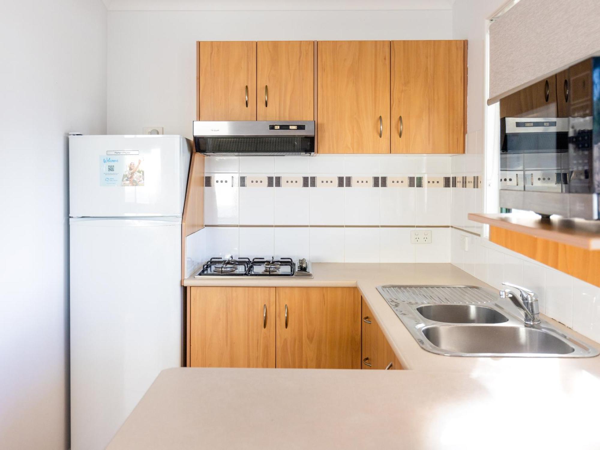 Nrma Bowen Beachfront Holiday Park Room photo
