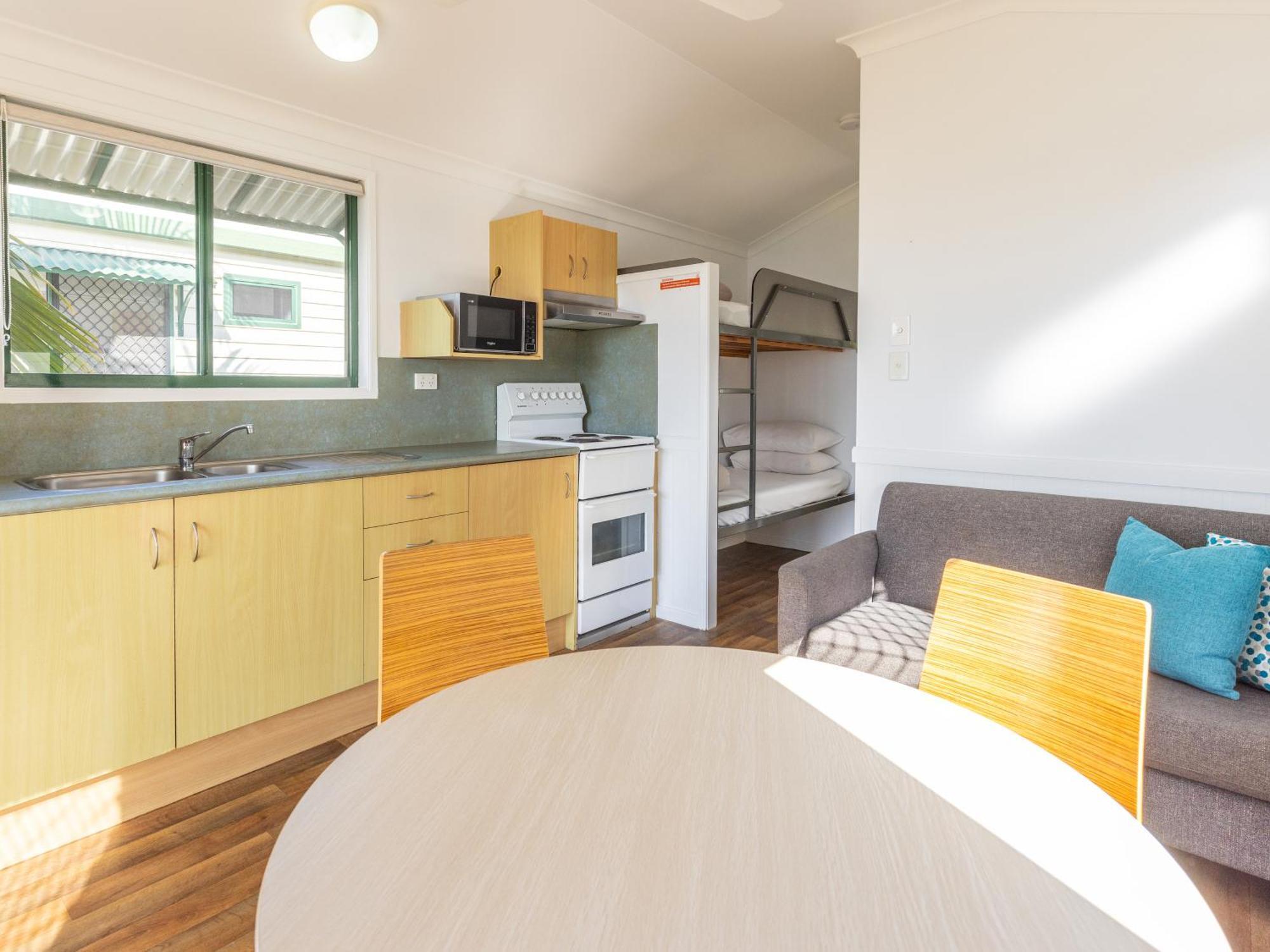 Nrma Bowen Beachfront Holiday Park Room photo
